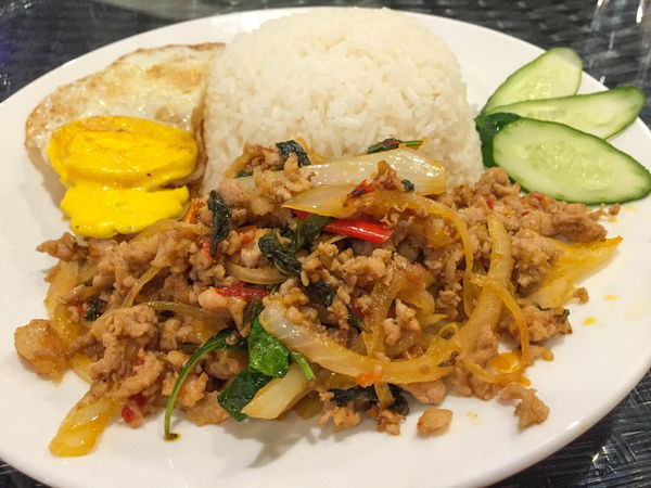 台泰 泰式陶鍋x街頭料理 - 商業午餐cp值不錯