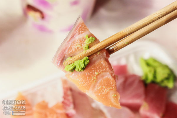 朱添鮮魚號【基隆美食】|基隆市仁愛區崁仔頂漁市生魚片專賣店：仁愛市場30年生魚片老店，愛玩客詹姆士推薦的深夜食堂。