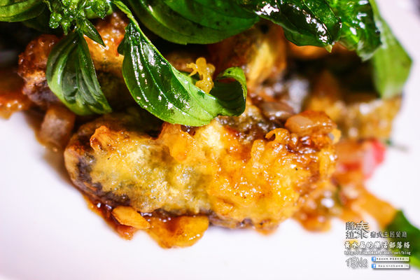 薩拉泰 泰式主題餐廳│桃園市/蘆竹區(想念正宗“泰”味，不必出國不必去連鎖；89道平實價位料理，桃園南崁這兒就有)