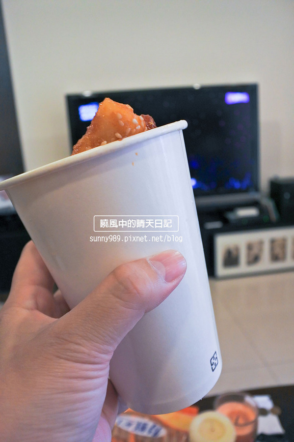 MOM'S C & K:【天母 | MOM'S C & K】一個人也可以享用韓式炸雞大滿足 MOM'S C & K:【天母 | MOM'S C & K】一個人也可以享用韓式炸雞大滿足