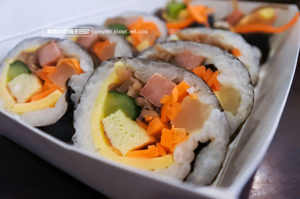 MOM'S C & K:【天母 | MOM'S C & K】一個人也可以享用韓式炸雞大滿足 MOM'S C & K:【天母 | MOM'S C & K】一個人也可以享用韓式炸雞大滿足