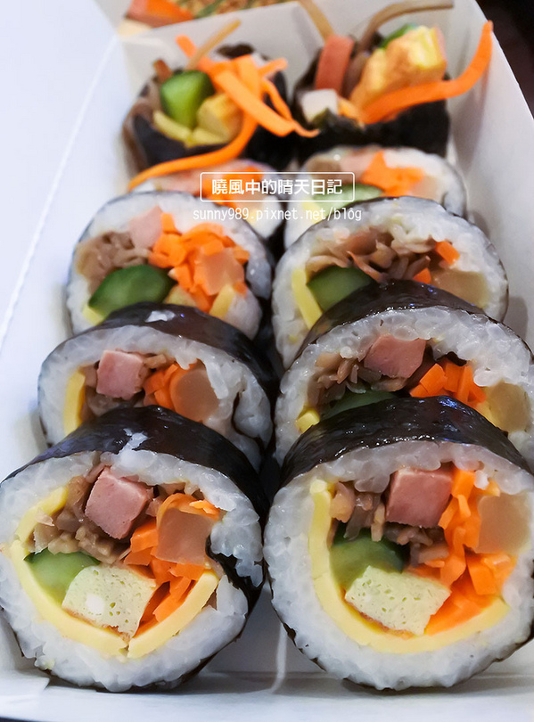 MOM'S C & K:【天母 | MOM'S C & K】一個人也可以享用韓式炸雞大滿足 MOM'S C & K:【天母 | MOM'S C & K】一個人也可以享用韓式炸雞大滿足