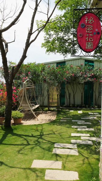 【台南市-麻豆區】在花木扶疏.綠草如茵的氛圍下，與提供風味一流的西班牙料理ー『麻豆驢子廚房』，來場迷人的心靈饗宴吧٩(๑❤ω❤๑)۶