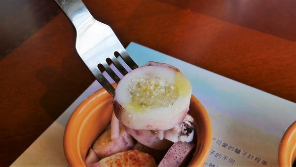 【台南市-麻豆區】在花木扶疏.綠草如茵的氛圍下，與提供風味一流的西班牙料理ー『麻豆驢子廚房』，來場迷人的心靈饗宴吧٩(๑❤ω❤๑)۶