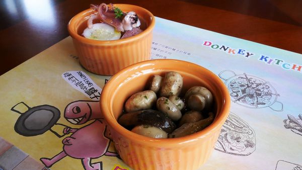 【台南市-麻豆區】在花木扶疏.綠草如茵的氛圍下，與提供風味一流的西班牙料理ー『麻豆驢子廚房』，來場迷人的心靈饗宴吧٩(๑❤ω❤๑)۶