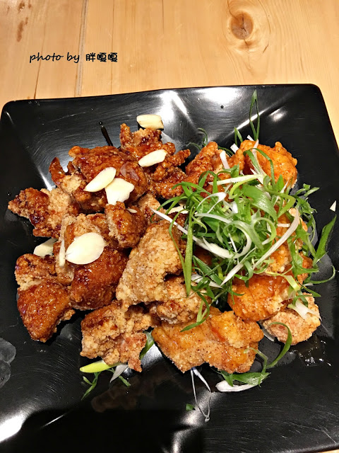 【台中 中區】大發炸雞~~~大四喜啦!!!四種不同口味炸雞任你挑選!!!憑日新劇院票根有打折、深夜食堂