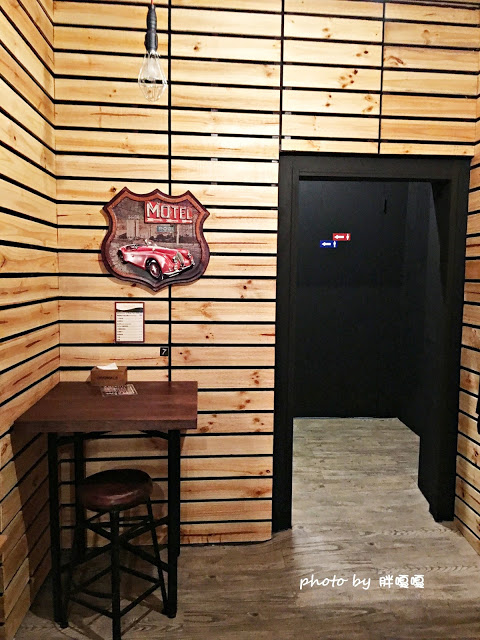 【台中 中區】大發炸雞~~~大四喜啦!!!四種不同口味炸雞任你挑選!!!憑日新劇院票根有打折、深夜食堂