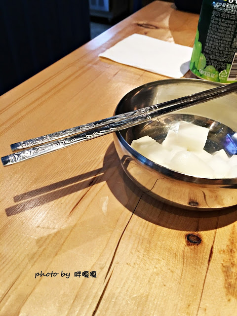 【台中 中區】大發炸雞~~~大四喜啦!!!四種不同口味炸雞任你挑選!!!憑日新劇院票根有打折、深夜食堂