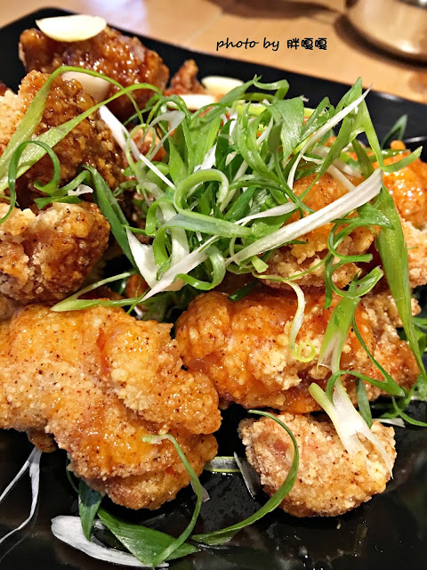 【台中 中區】大發炸雞~~~大四喜啦!!!四種不同口味炸雞任你挑選!!!憑日新劇院票根有打折、深夜食堂