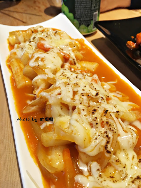 【台中 中區】大發炸雞~~~大四喜啦!!!四種不同口味炸雞任你挑選!!!憑日新劇院票根有打折、深夜食堂