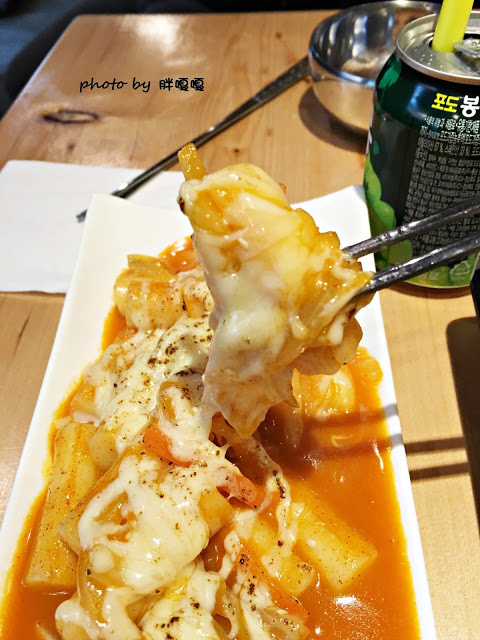 【台中 中區】大發炸雞~~~大四喜啦!!!四種不同口味炸雞任你挑選!!!憑日新劇院票根有打折、深夜食堂