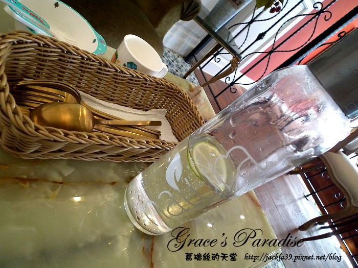 DSCF1352_nEO_IMG.jpg DSCF1352_nEO_IMG.jpg