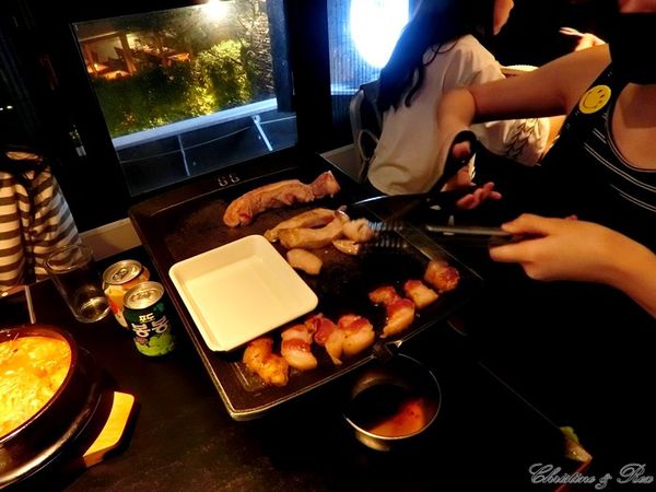 【台北。美食】 大安區 / 新沙洞韓國烤肉，溫體豬肉，近國父紀念館站