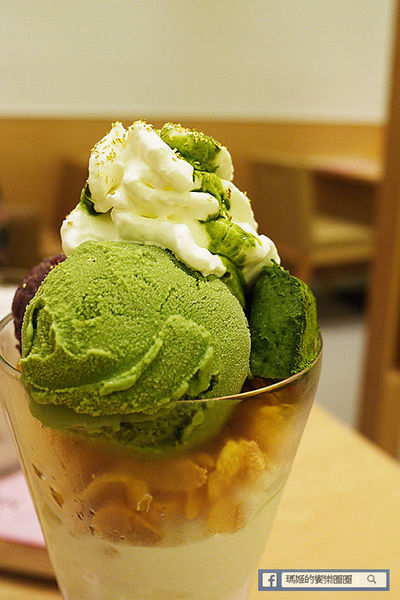 Nana's Green Tea(林口三井店)：◆林口三井OUTLET美食【nana's green tea台灣一號店】濃郁抹茶甜品。烏龍麵。定食