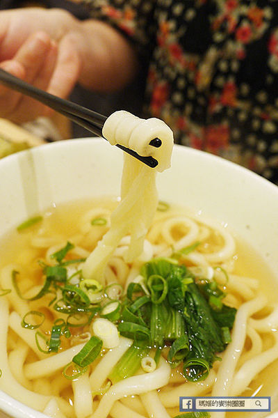 Nana's Green Tea(林口三井店)：◆林口三井OUTLET美食【nana's green tea台灣一號店】濃郁抹茶甜品。烏龍麵。定食