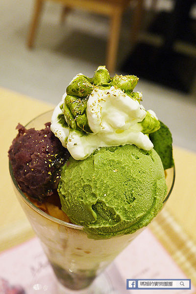 Nana's Green Tea(林口三井店)：◆林口三井OUTLET美食【nana's green tea台灣一號店】濃郁抹茶甜品。烏龍麵。定食