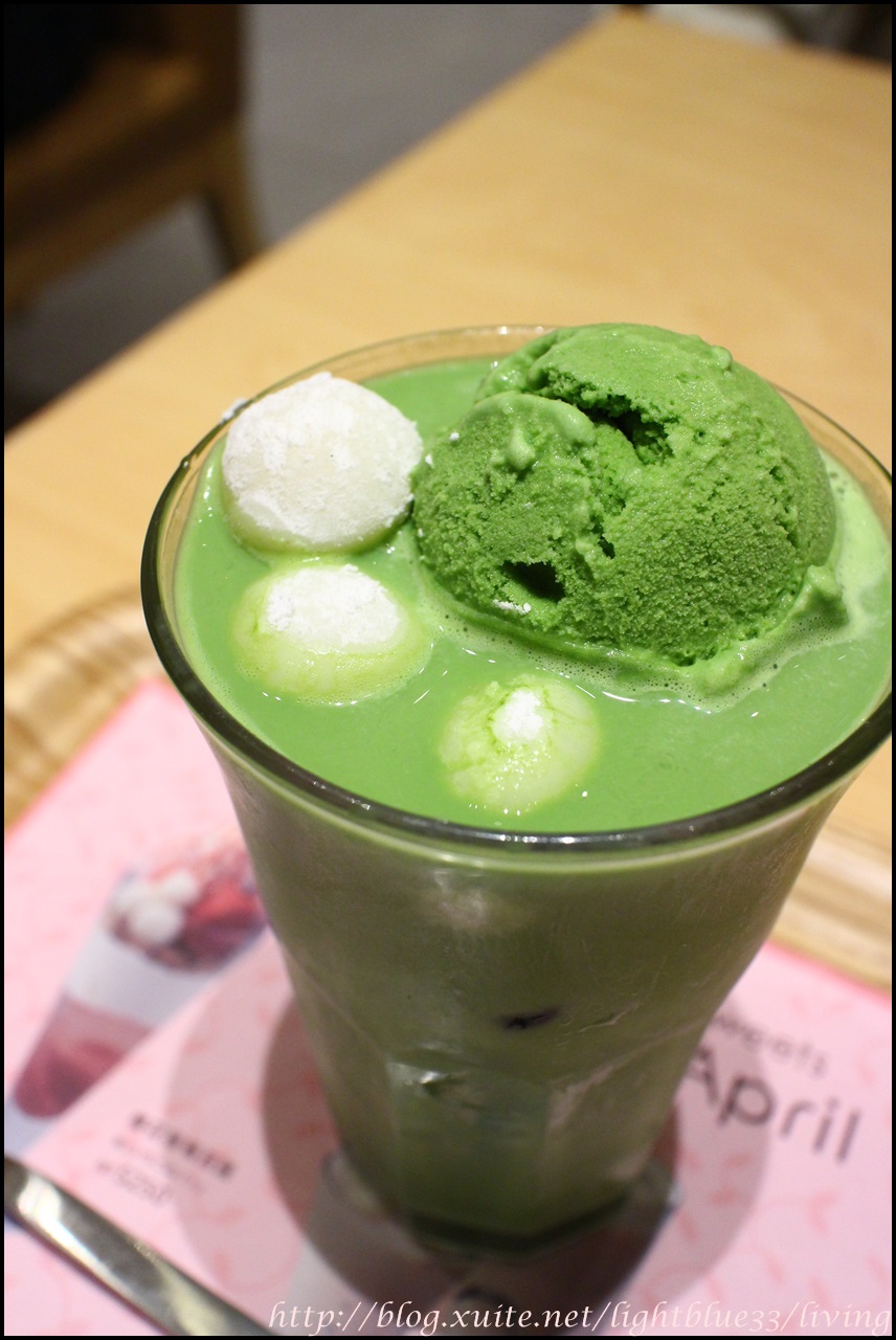 [ 新北林口．機場捷運線A9站美食 ] 林口三井outlet美食：nanas green tea ～季節限定櫻花草莓百匯