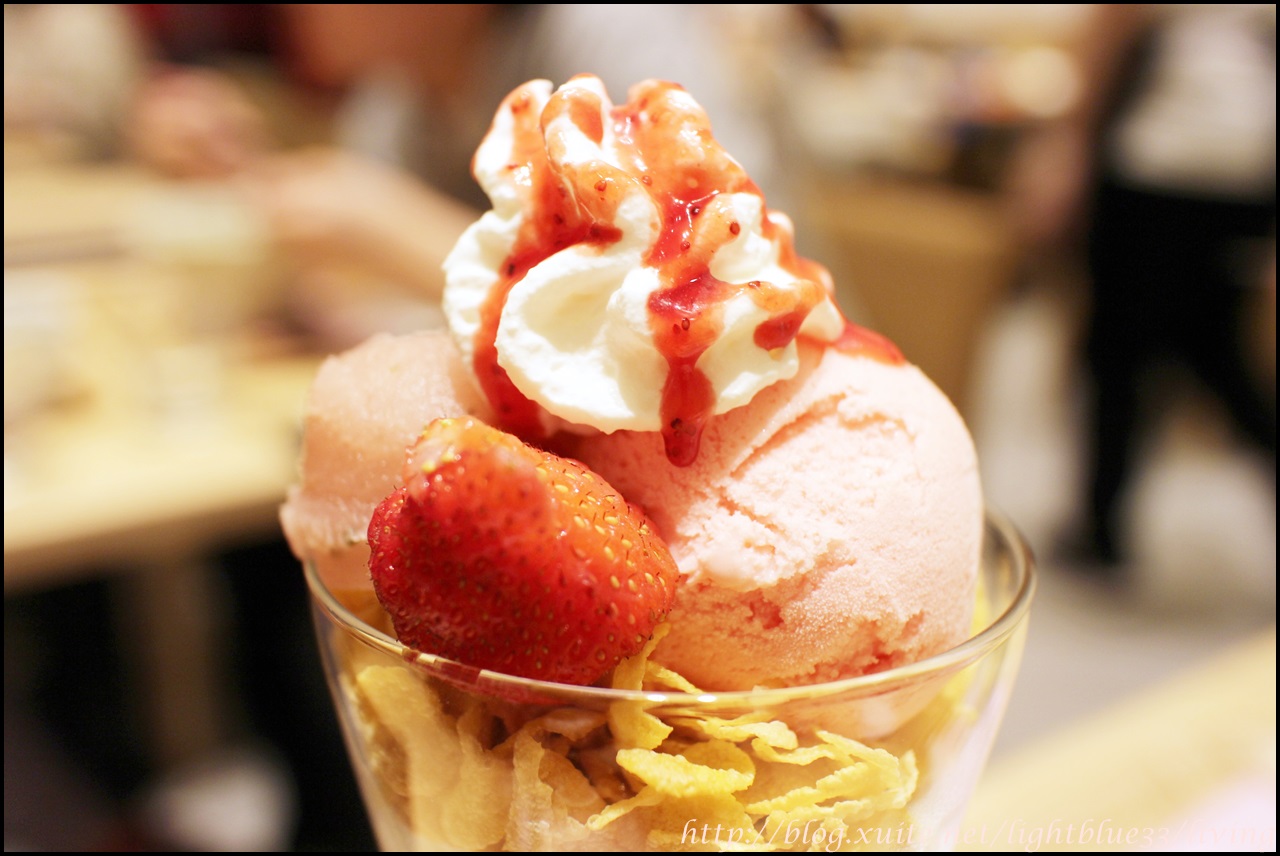 [ 新北林口．機場捷運線A9站美食 ] 林口三井outlet美食：nanas green tea ～季節限定櫻花草莓百匯