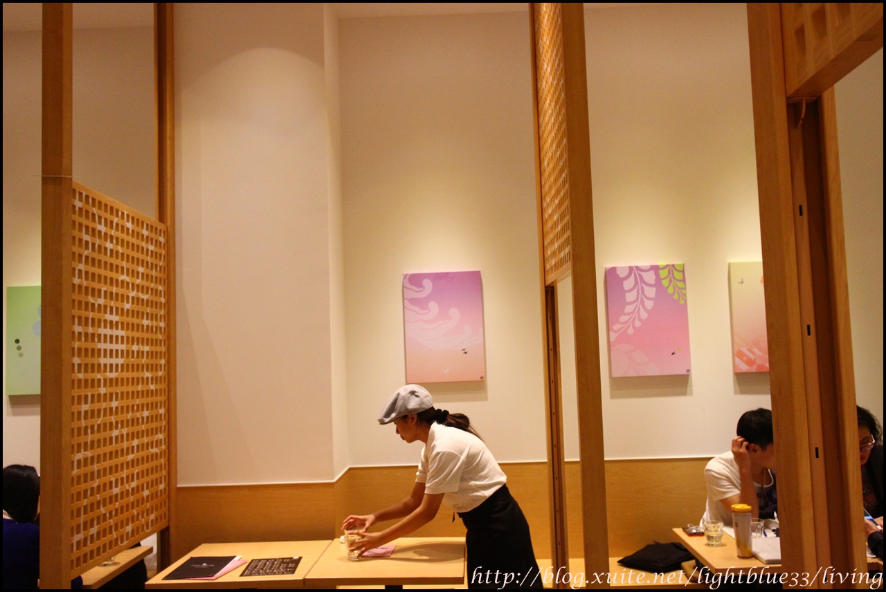 [ 新北林口．機場捷運線A9站美食 ] 林口三井outlet美食：nanas green tea ～季節限定櫻花草莓百匯