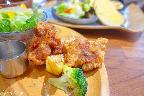 高雄美食。麻鹿maru  左營巨蛋周邊日式洋風餐食堂  超可