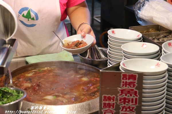 圳記紅燒鰻羹(14號攤位):【基隆廟口美食】懷念好滋味『圳記紅燒鰻羹』基隆必吃美食推薦 圳記紅燒鰻羹(14號攤位):【基隆廟口美食】懷念好滋味『圳記紅燒鰻羹』基隆必吃美食推薦