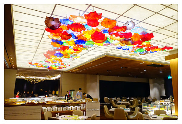 美福大飯店 彩匯自助餐 ~ Buffet 吃到飽❤龍蝦/海膽/現煎牛排/甜點/現打果汁 - 捷運劍南路站