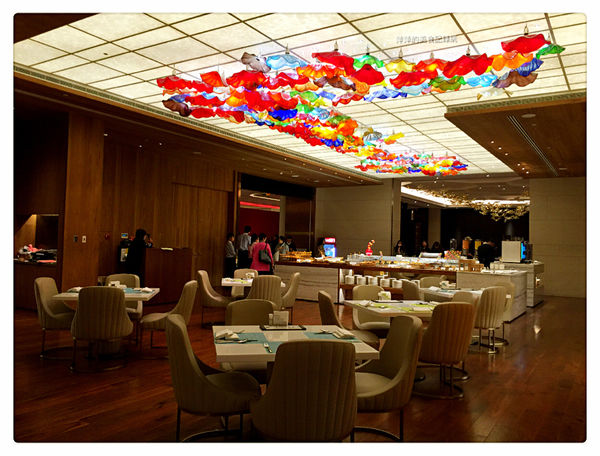 美福大飯店 彩匯自助餐 ~ Buffet 吃到飽❤龍蝦/海膽/現煎牛排/甜點/現打果汁 - 捷運劍南路站