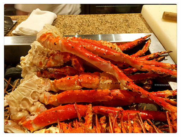 美福大飯店 彩匯自助餐 ~ Buffet 吃到飽❤龍蝦/海膽/現煎牛排/甜點/現打果汁 - 捷運劍南路站