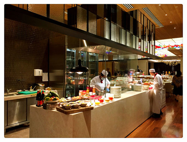 美福大飯店 彩匯自助餐 ~ Buffet 吃到飽❤龍蝦/海膽/現煎牛排/甜點/現打果汁 - 捷運劍南路站