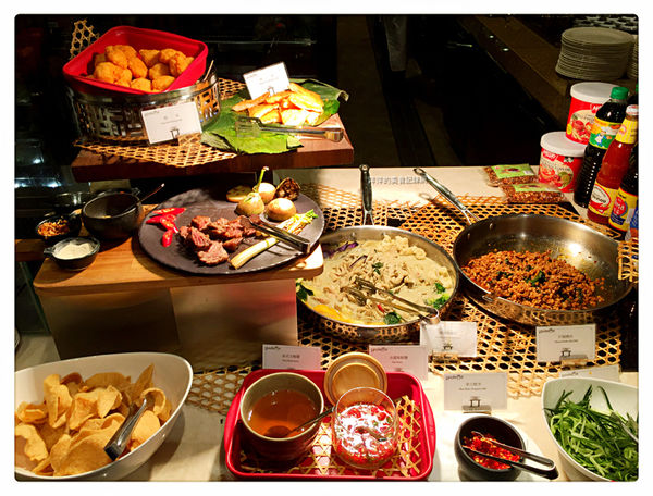 美福大飯店 彩匯自助餐 ~ Buffet 吃到飽❤龍蝦/海膽/現煎牛排/甜點/現打果汁 - 捷運劍南路站