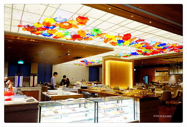 美福大飯店 彩匯自助餐 ~ Buffet 吃到飽❤龍蝦/海膽/現煎牛排/甜點/現打果汁 - 捷運劍南路站