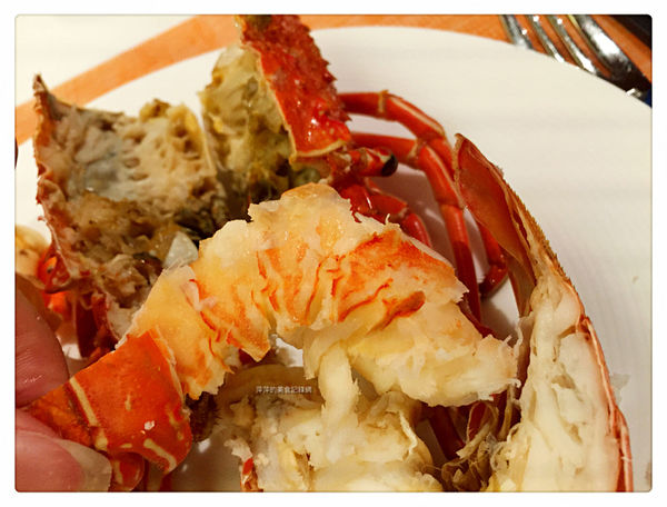 美福大飯店 彩匯自助餐 ~ Buffet 吃到飽❤龍蝦/海膽/現煎牛排/甜點/現打果汁 - 捷運劍南路站