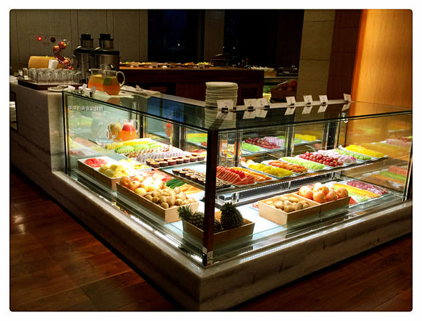 美福大飯店 彩匯自助餐 ~ Buffet 吃到飽❤龍蝦/海膽/現煎牛排/甜點/現打果汁 - 捷運劍南路站