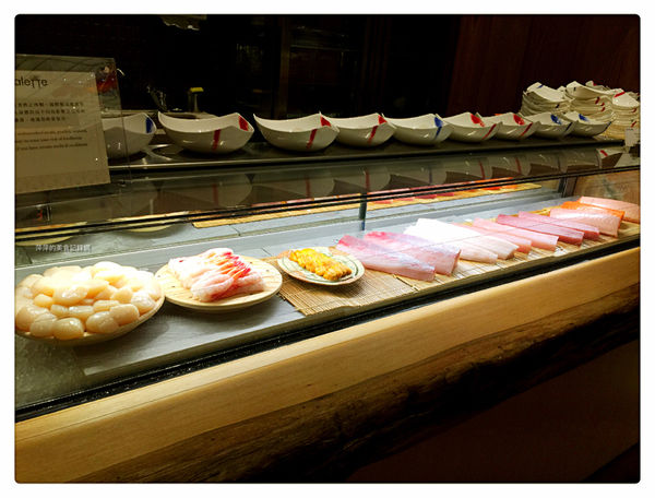 美福大飯店 彩匯自助餐 ~ Buffet 吃到飽❤龍蝦/海膽/現煎牛排/甜點/現打果汁 - 捷運劍南路站