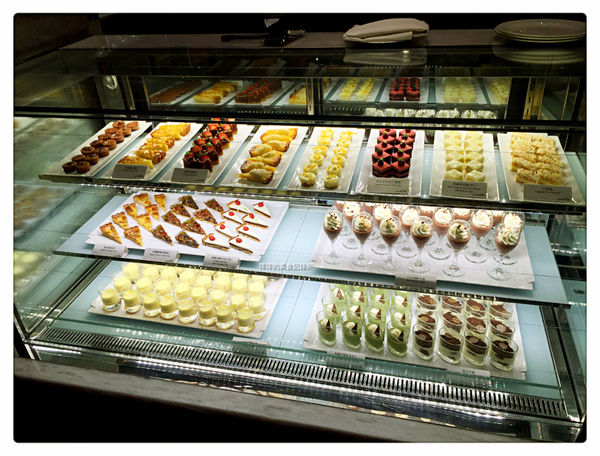 美福大飯店 彩匯自助餐 ~ Buffet 吃到飽❤龍蝦/海膽/現煎牛排/甜點/現打果汁 - 捷運劍南路站