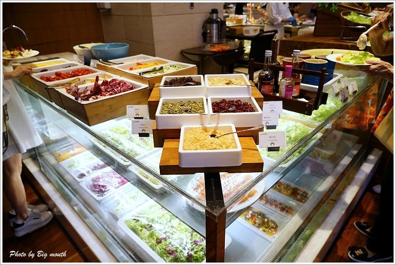 【台北吃到飽】美福大飯店彩匯自助餐廳x梅諾卡冰淇淋!(米其林餐廳指定專用、西班牙原裝進口) - 大口老師的走跳學堂!