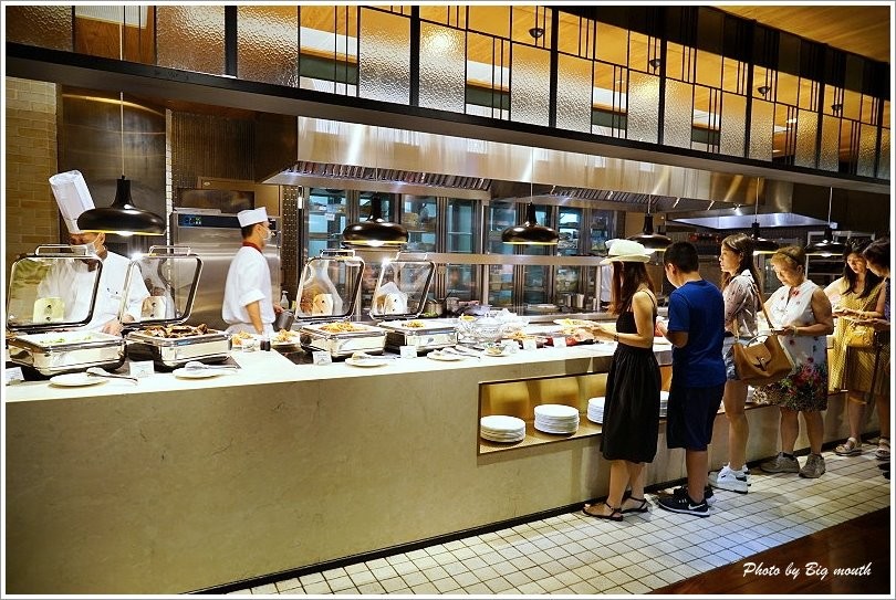 【台北吃到飽】美福大飯店彩匯自助餐廳x梅諾卡冰淇淋!(米其林餐廳指定專用、西班牙原裝進口) - 大口老師的走跳學堂!