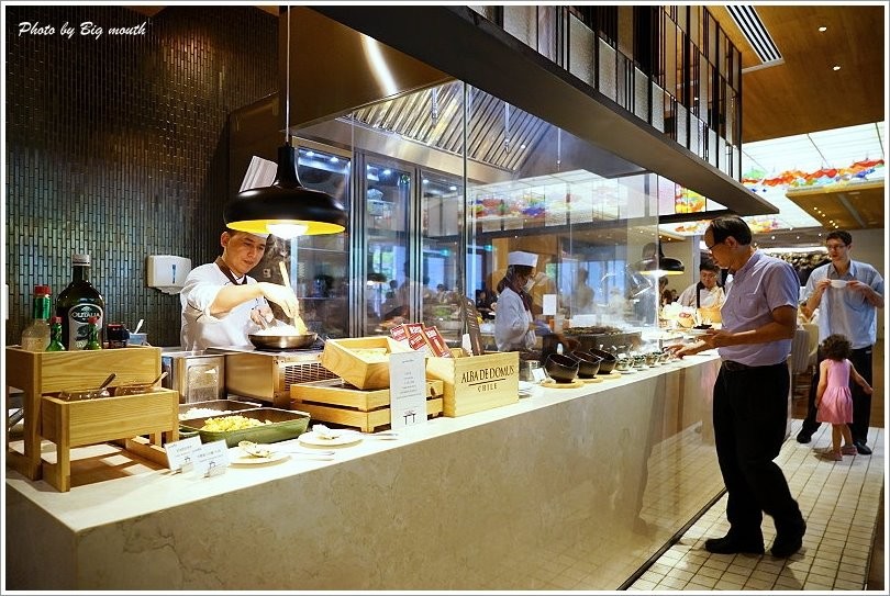 【台北吃到飽】美福大飯店彩匯自助餐廳x梅諾卡冰淇淋!(米其林餐廳指定專用、西班牙原裝進口) - 大口老師的走跳學堂!