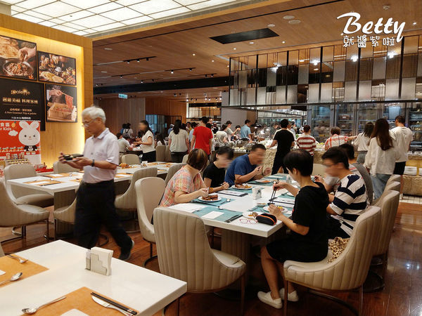 20190818台北美福彩匯吃到飽 (9).jpg