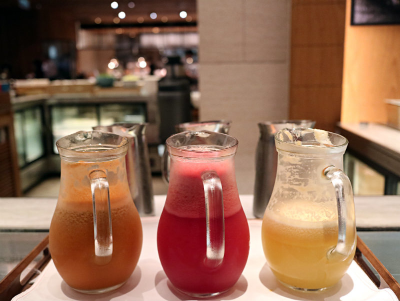 現榨果汁.JPG 現榨果汁.JPG