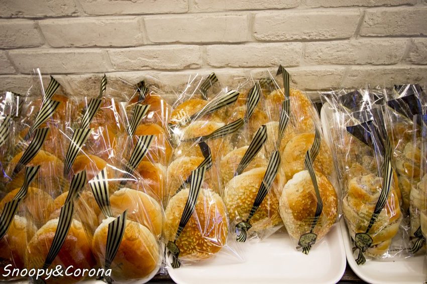 【玩樂.雲林】崙背景點/千巧谷牛樂園牧場~免門票親子景點,萌萌乳牛公仔隨你拍,還能餵牛餵魚餵鴨