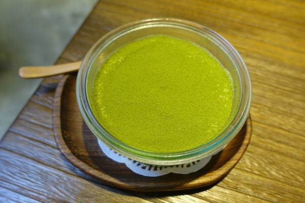 Chez Nous Taipei‧坐擁天窗的南法鄉村小店，一吃就愛上的油封番茄羊乳酪鹹派!!!