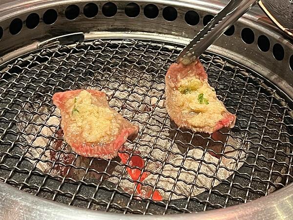 [連鎖食記]乾杯燒肉林口三井Outlet店/和牛高級太美味.