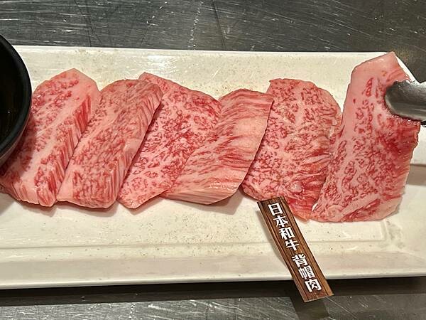 [連鎖食記]乾杯燒肉林口三井Outlet店/和牛高級太美味.