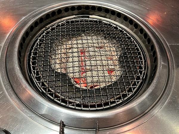 [連鎖食記]乾杯燒肉林口三井Outlet店/和牛高級太美味.