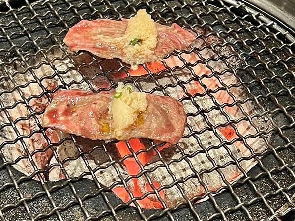 [連鎖食記]乾杯燒肉林口三井Outlet店/和牛高級太美味.