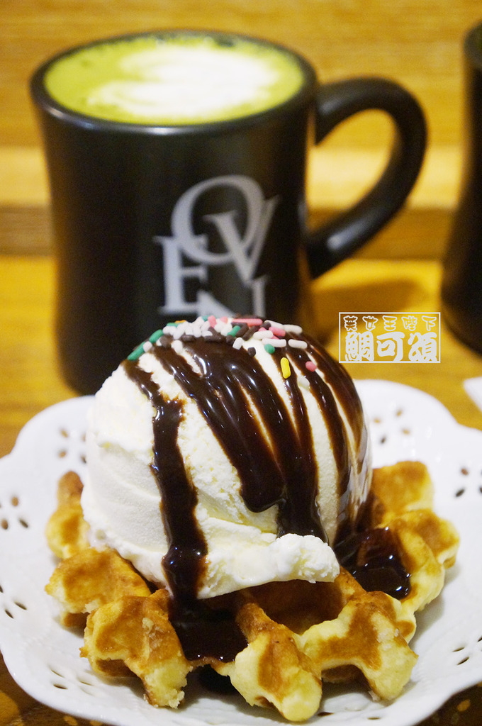 食記◎--【萬華區 西門町】Oven Coffee &鯛可頌。酥脆微熱的日式點心