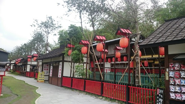 南投竹山-桃太郎村:南投竹山~主題園區桃太郎村~跟著桃太郎前進惡魔島打怪了~可惡的鬼王~求饒吧~ 南投竹山-桃太郎村:南投竹山~主題園區桃太郎村~跟著桃太郎前進惡魔島打怪了~可惡的鬼王~求饒吧~