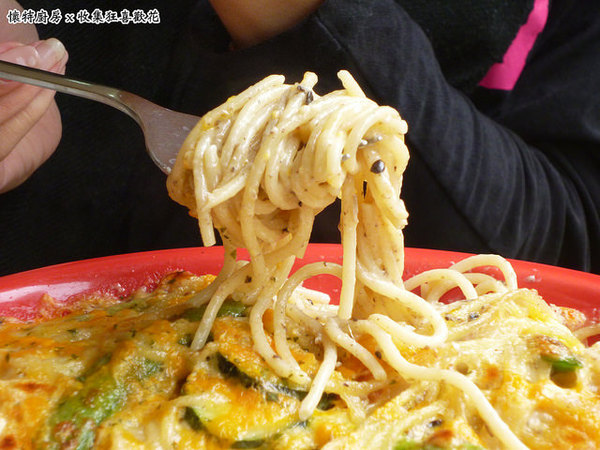 懷特廚房White Kitchen：【台中北區】White Kitchen懷特廚房，素食新時尚，無國界料理讓你驚覺原來可以有那麼多變化！？