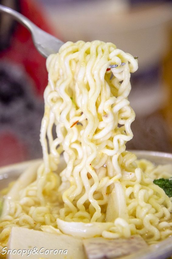 【吃喝．台中】台中素食／懷特廚房White Kitchen素食無國界料理～素食火鍋、韓式料理、義式料理，多樣化選擇顛覆素食刻板印象